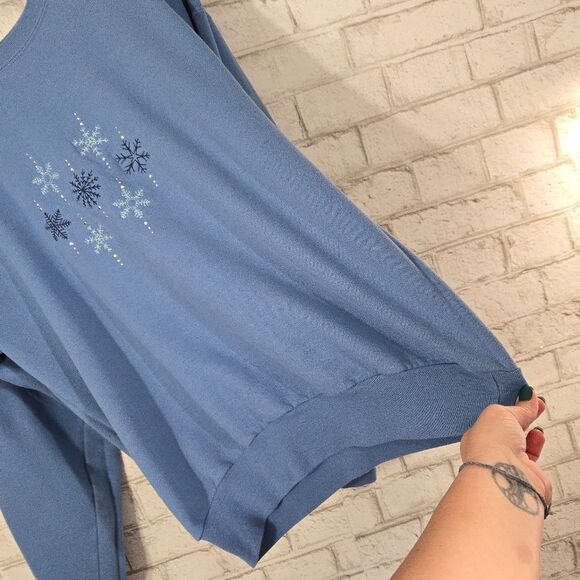 Vintage holiday snowflake sweatshirt - Picture 7 of 15